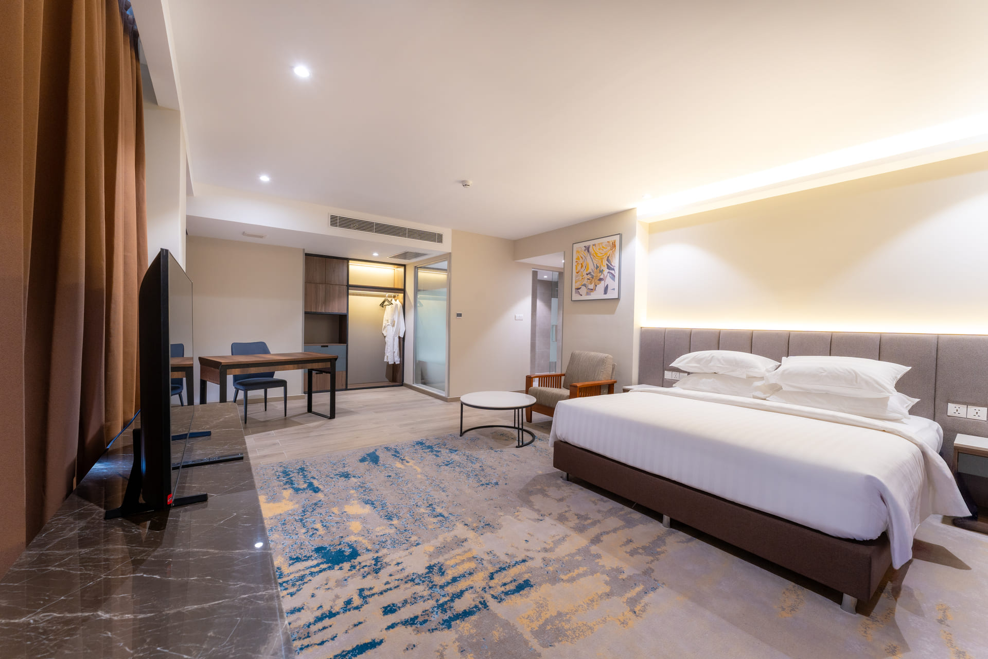 Family Suite Bedroom1.min